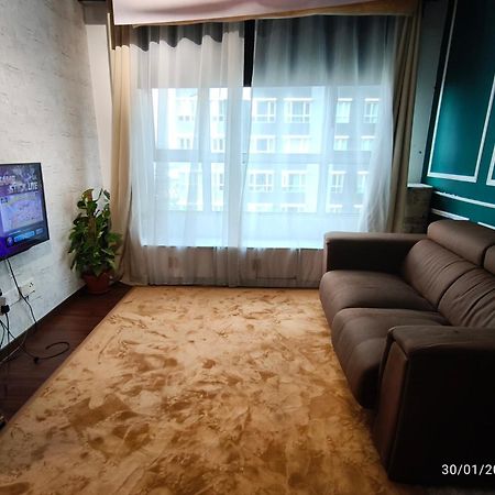 Bukit Rimau Instagrammable 2 Bedroom Apartment With Pool View Up To 5 Pax Shah Alam Room photo